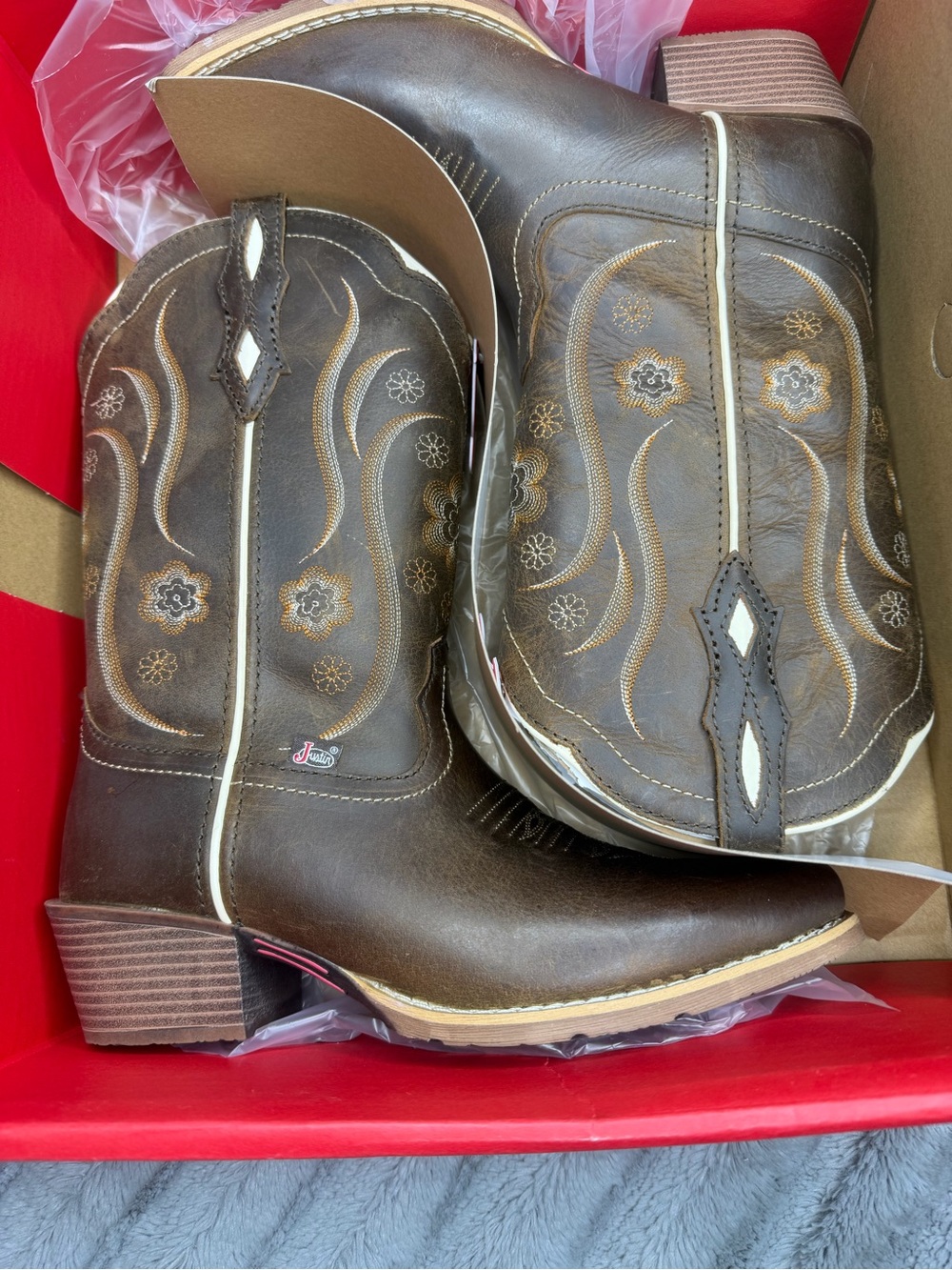 New in Box Justin Women's Jesse Brown Western Boots - Square toe Brown 9B - Picture 9 of 9